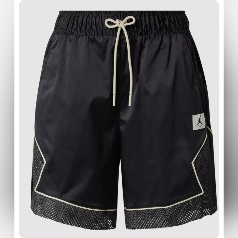 NWT 2X Jordan Essentials Blk Diamond Mesh Loose Fit Shorts